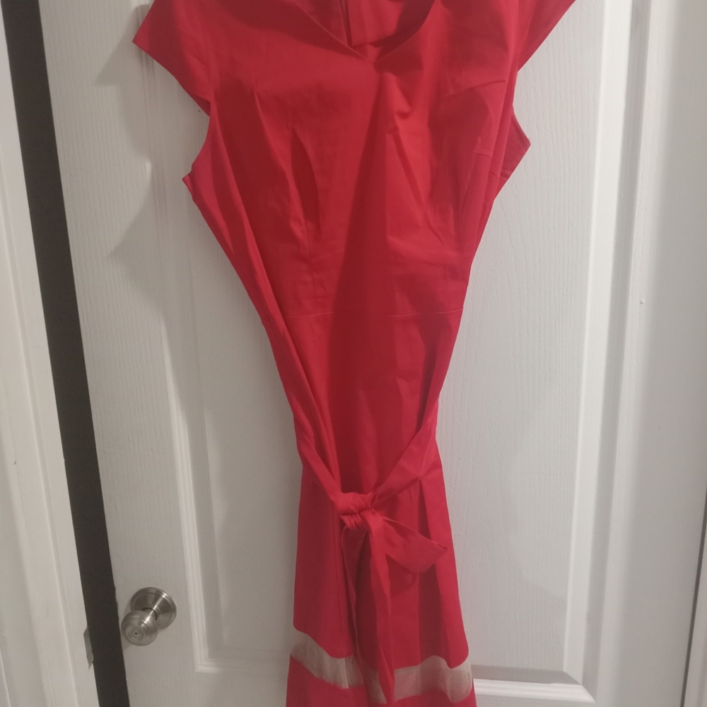 Elegant Red Midi Dress with Waist Tie